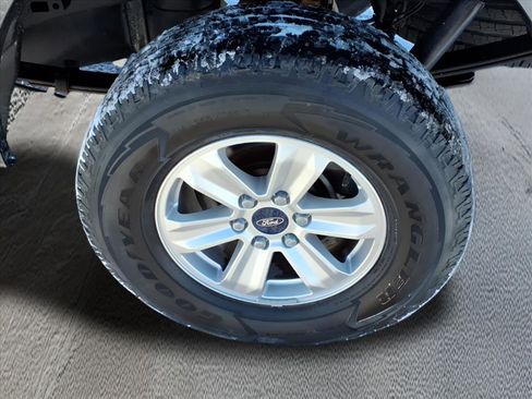 Used 2015 Ford F150 XLT w/ Equipment Group 301A Mid image 8