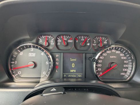 Used 2019 Chevrolet Silverado 1500 Custom w/ Custom Convenience Package image 15