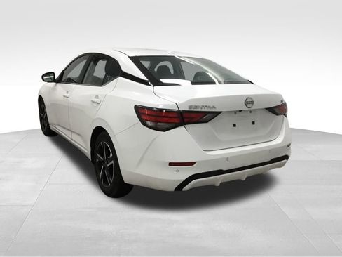 Used 2024 Nissan Sentra SV image 16