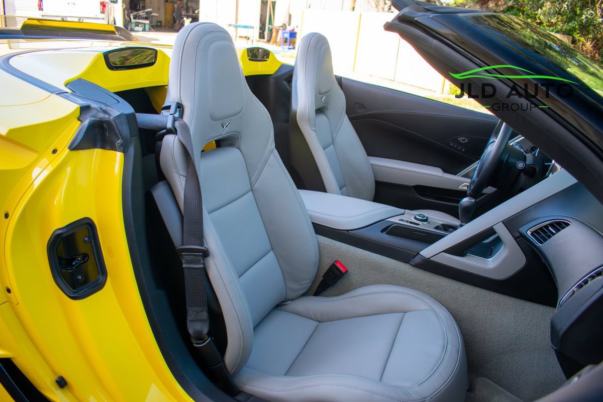 Used 2018 Chevrolet Corvette Z06 RWD image 16