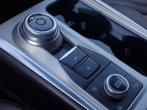 Used 2022 Ford Explorer King Ranch w/ Technology Package image 22