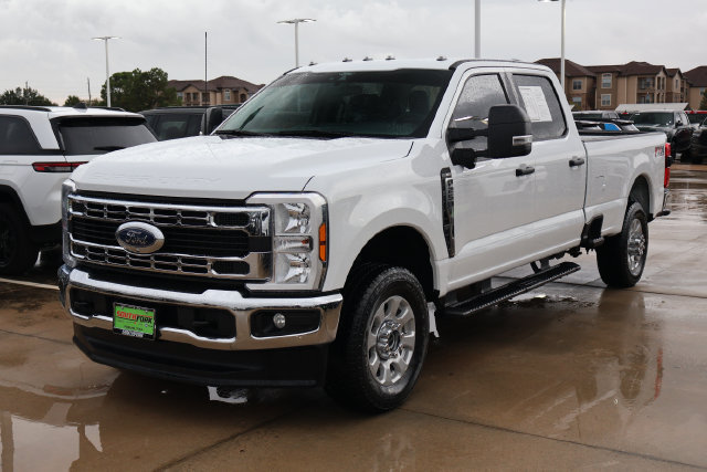 Used 2024 Ford F250 XLT w/ 360-Degree Camera Package AWD/4WD image 3
