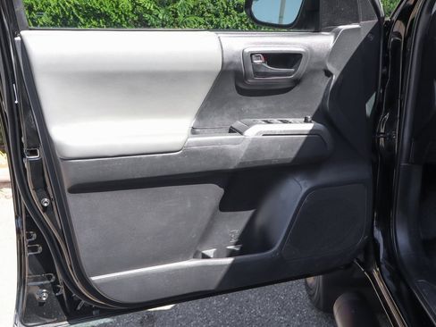 Used 2022 Toyota Tacoma SR5 image 14