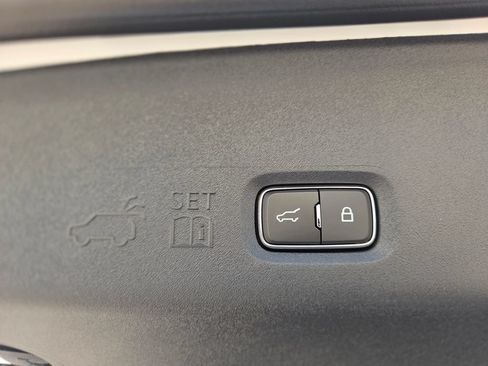 New 2026 Ford Expedition Active RWD image 17