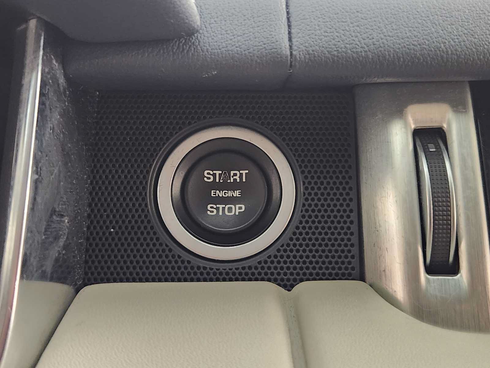 Used 2020 Land Rover Range Rover HSE AWD/4WD image 21