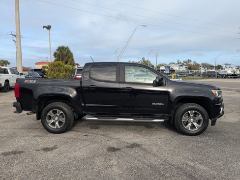 Used 2018 Chevrolet Colorado Z71 AWD/4WD image 3
