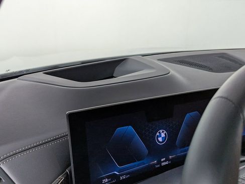 Used 2025 BMW X5 xDrive40i w/ Premium Package image 17