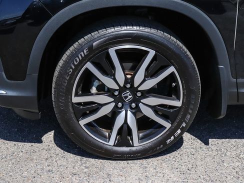 Used 2019 Honda Pilot Elite image 16