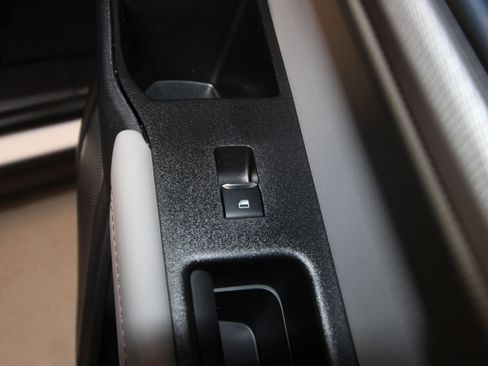 New 2026 Ford Explorer Active w/ Active Comfort Package image 24