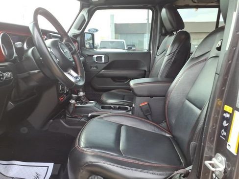 Used 2021 Jeep Gladiator Rubicon AWD/4WD image 12