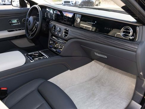 Certified 2021 Rolls-Royce Ghost Extended Wheelbase image 84