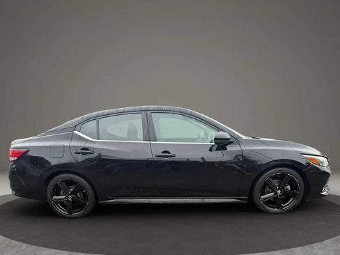 Used 2022 Nissan Sentra SR w/ Midnight Edition FWD image 4