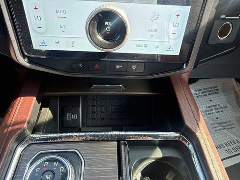 Used 2023 Ford Expedition Max Limited AWD/4WD image 24