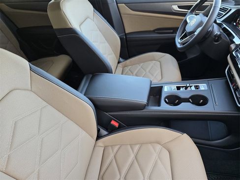 New 2026 Volkswagen Atlas Cross Sport SE image 11