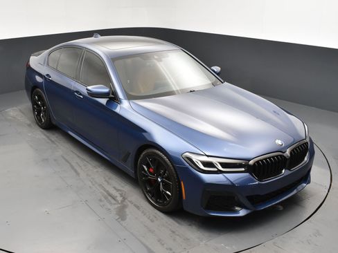 Used 2022 BMW 530i xDrive w/ M Sport Package image 22