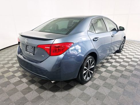 Used 2019 Toyota Corolla SE FWD image 3