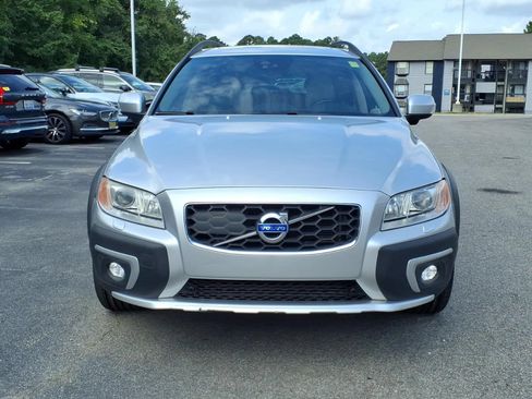 Used 2015 Volvo XC70 T5 Platinum w/ Climate Package FWD image 2
