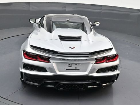 Used 2026 Chevrolet Corvette Z06 w/ Stealth Interior Trim Package RWD image 15