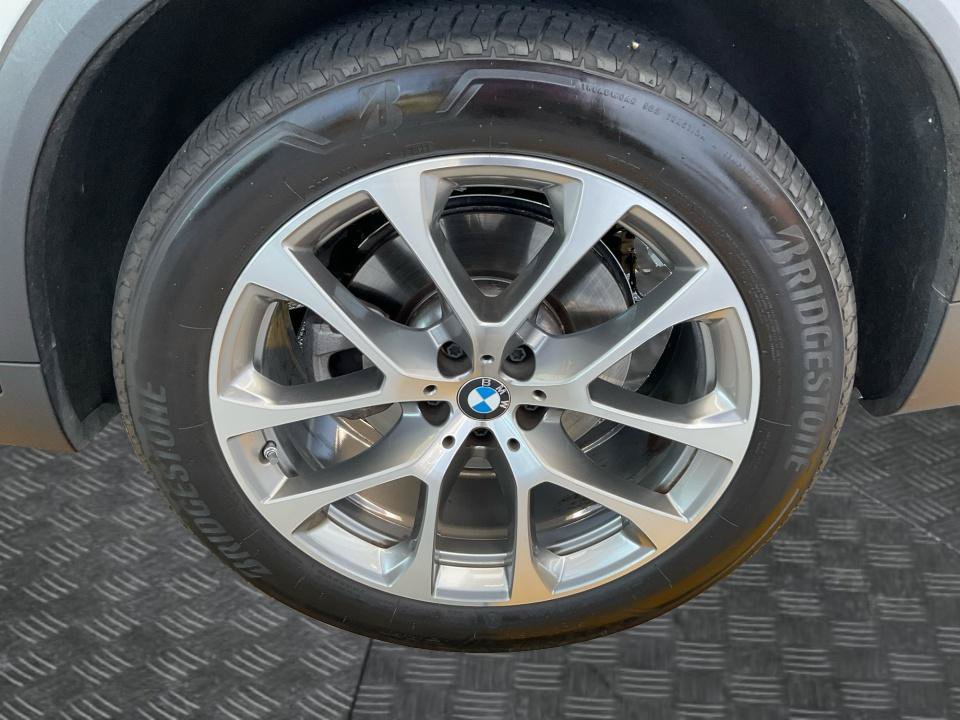Used 2024 BMW X5 xDrive40i w/ Parking Assistance Package AWD/4WD image 22