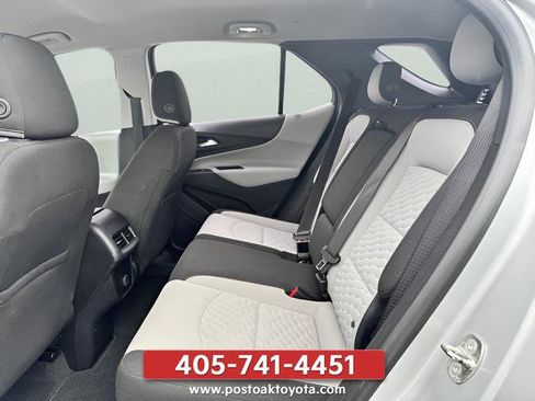 Used 2018 Chevrolet Equinox LS FWD image 11