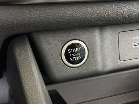 Used 2023 Nissan Rogue SV w/ SV Premium B Package FWD image 6