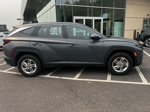 Certified 2025 Hyundai Tucson SE AWD/4WD image 6