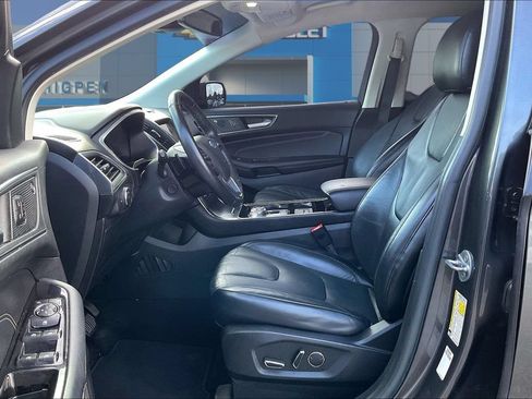 Used 2019 Ford Edge Titanium AWD/4WD image 21