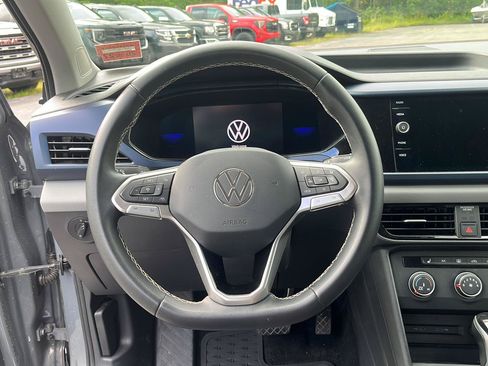 Used 2022 Volkswagen Taos SE AWD/4WD image 13