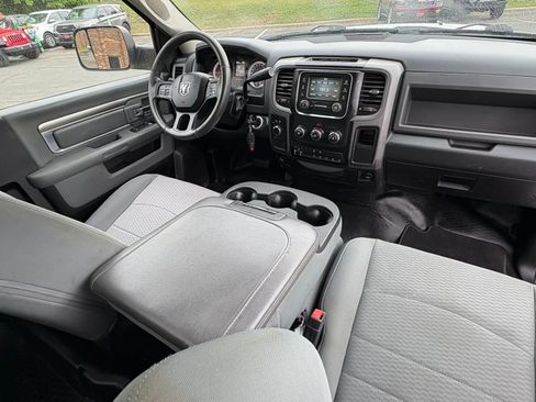 Used 2018 RAM 2500 Tradesman w/ Chrome Appearance Group AWD/4WD image 37