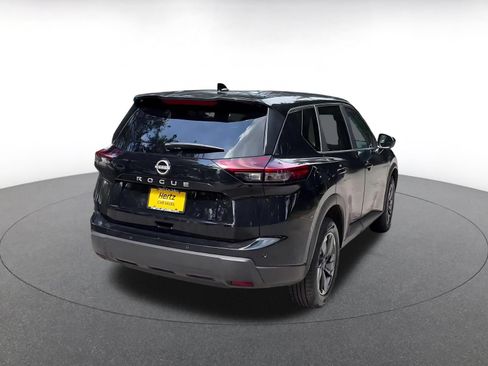 Used 2025 Nissan Rogue SV FWD image 11