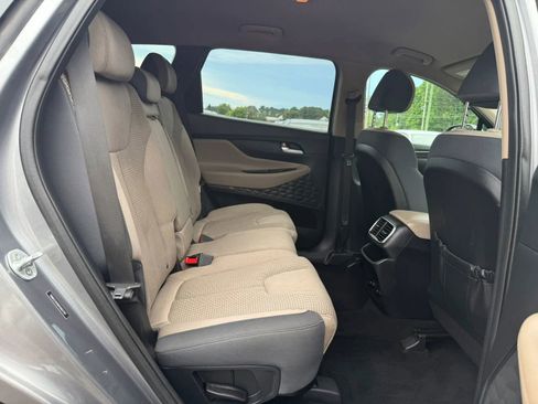Used 2019 Hyundai Santa Fe SE FWD image 15