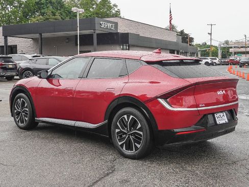 Used 2023 Kia EV6 Wind RWD image 9