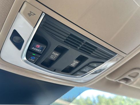 Certified 2023 Acura MDX SH-AWD w/ Advance Package image 38