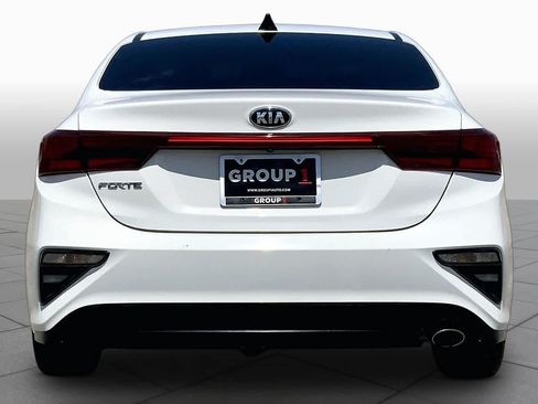 Used 2021 Kia Forte LXS FWD image 5