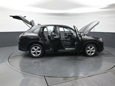 Certified 2024 Honda HR-V LX image 48