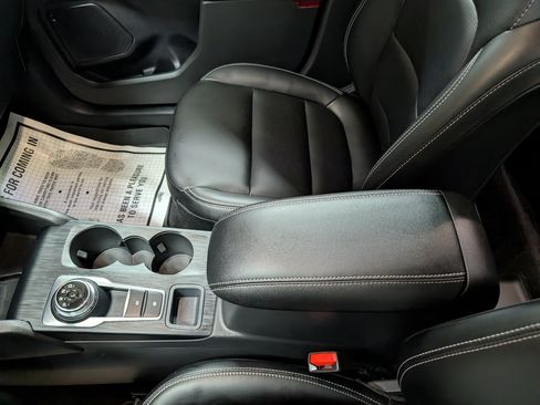 Used 2023 Ford Escape Platinum AWD/4WD image 13