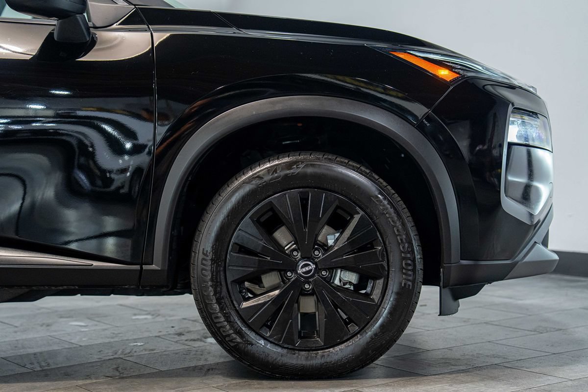 Used 2023 Nissan Rogue SV AWD/4WD image 22