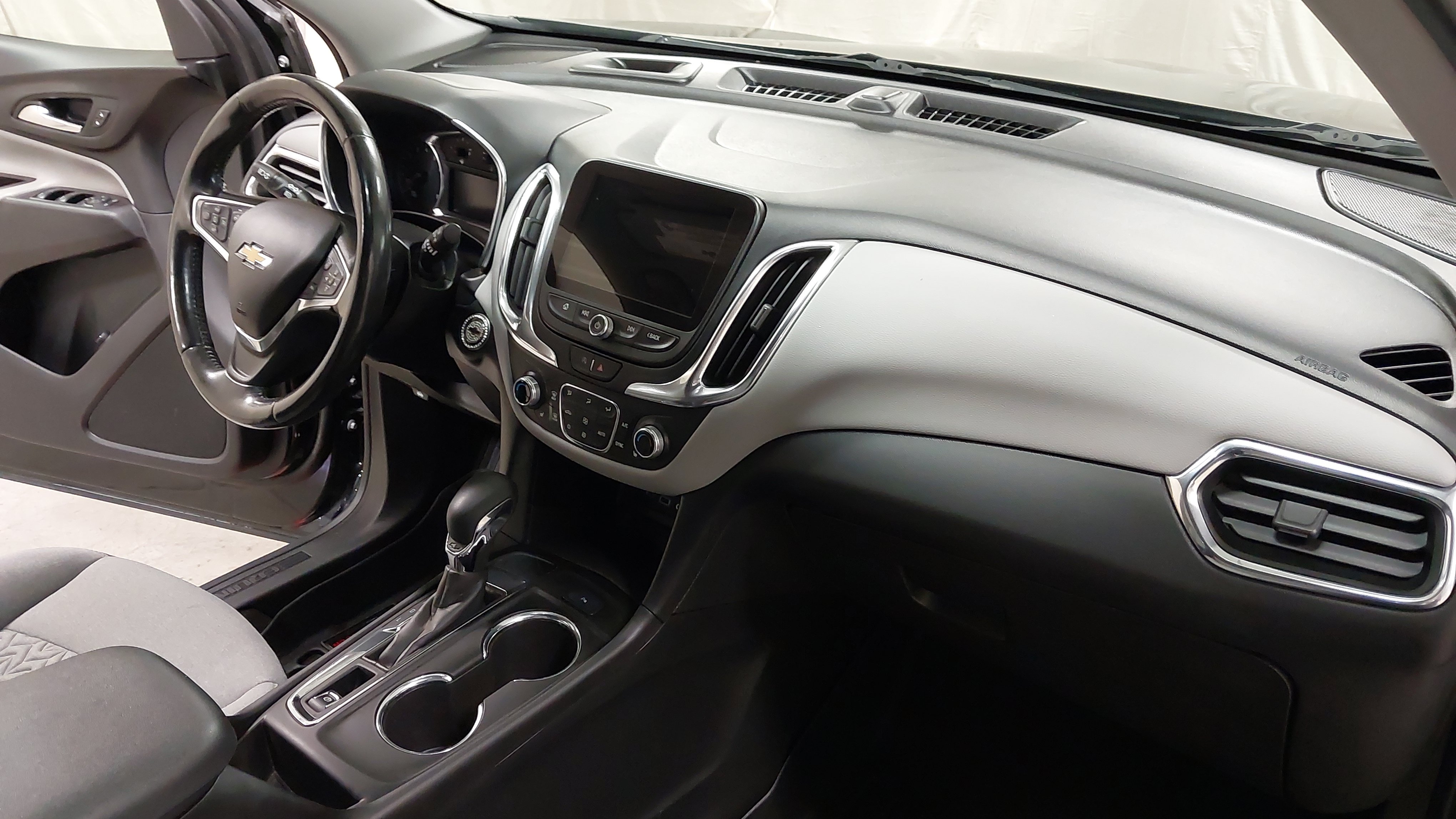Used 2022 Chevrolet Equinox LT FWD image 27
