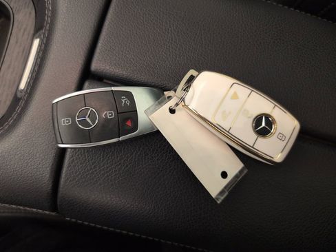 Used 2020 Mercedes-Benz GLE 350 4MATIC w/ Premium Package image 47