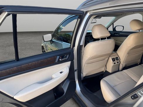 Used 2015 Subaru Outback 2.5i Limited AWD/4WD image 14
