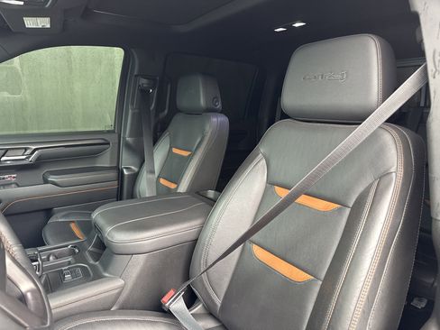 Used 2024 GMC Sierra 1500 AT4 w/ Technology Package image 15