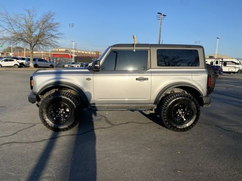 Used 2023 Ford Bronco Wildtrak image 4