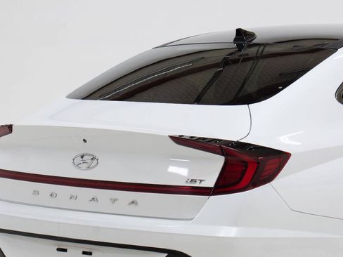 Used 2021 Hyundai Sonata SEL Plus w/ Tech Package FWD image 11