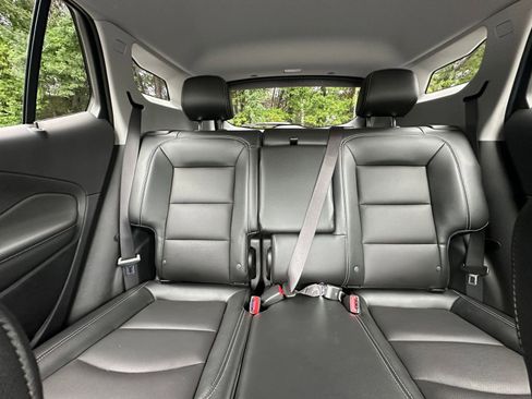 Used 2024 GMC Terrain SLT image 39