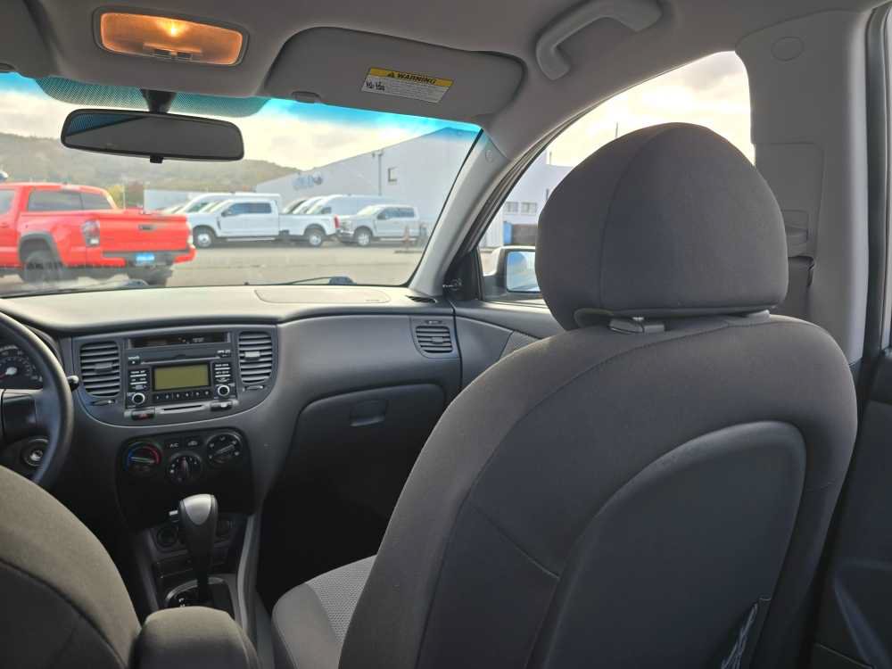 Used 2009 Kia Rio LX FWD image 15