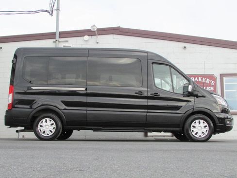 Used 2023 Ford Transit 350 XLT image 9