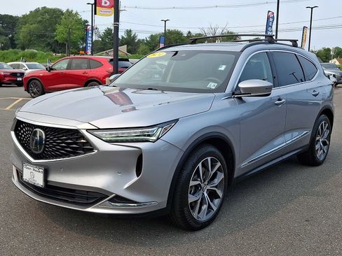Used 2024 Acura MDX SH-AWD w/ Technology Package image 3