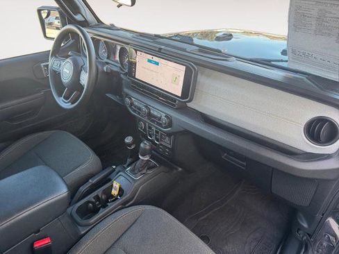 Used 2025 Jeep Wrangler Sport image 9