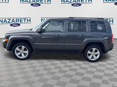 Used 2017 Jeep Patriot Latitude AWD/4WD image 4