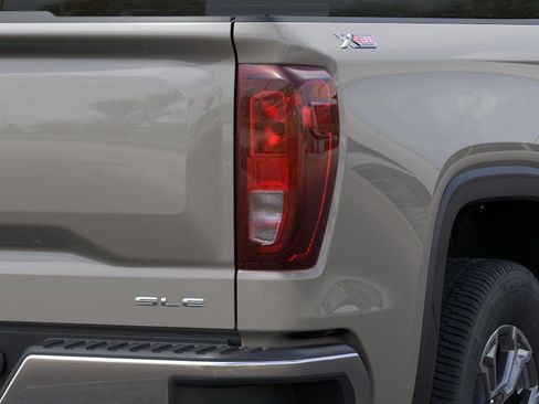 New 2026 GMC Sierra 1500 SLE AWD/4WD image 11